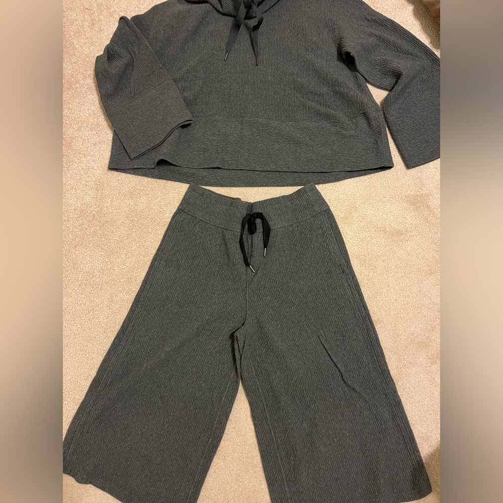 Lululemon 2 piece set